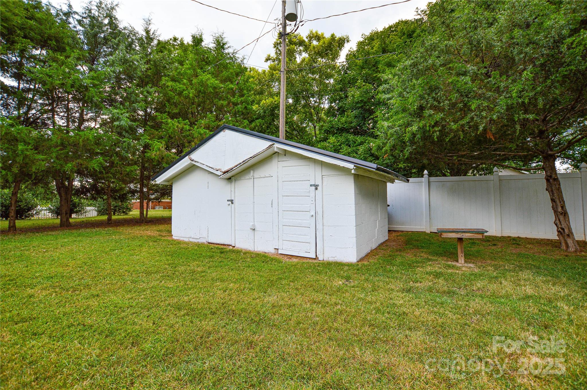 1312 Dogwood Avenue