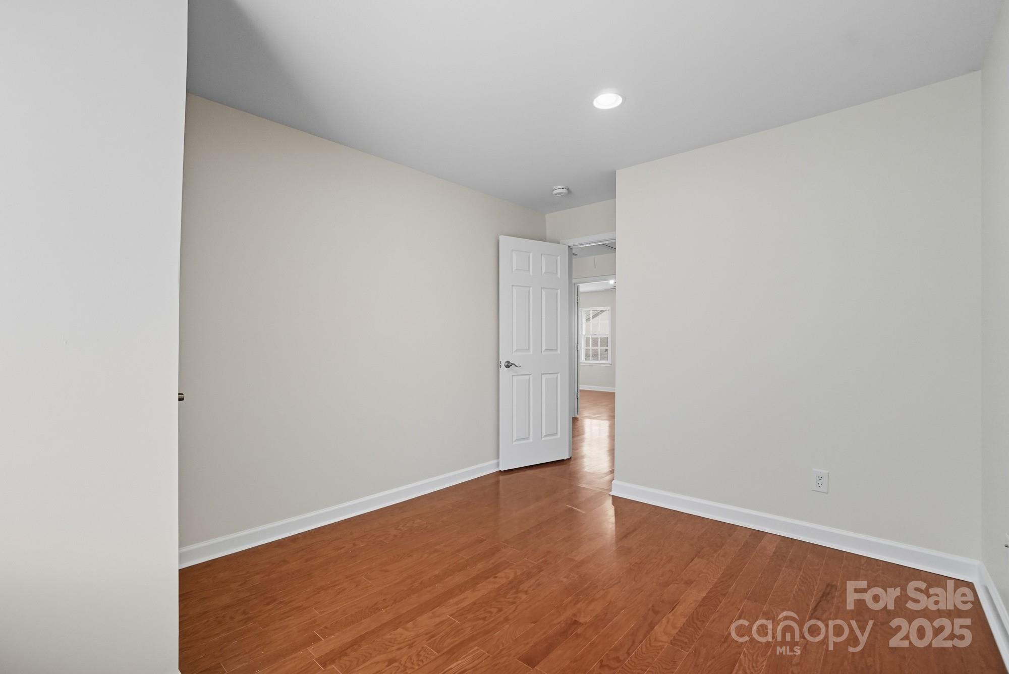 9221 N Vicksburg Park Court