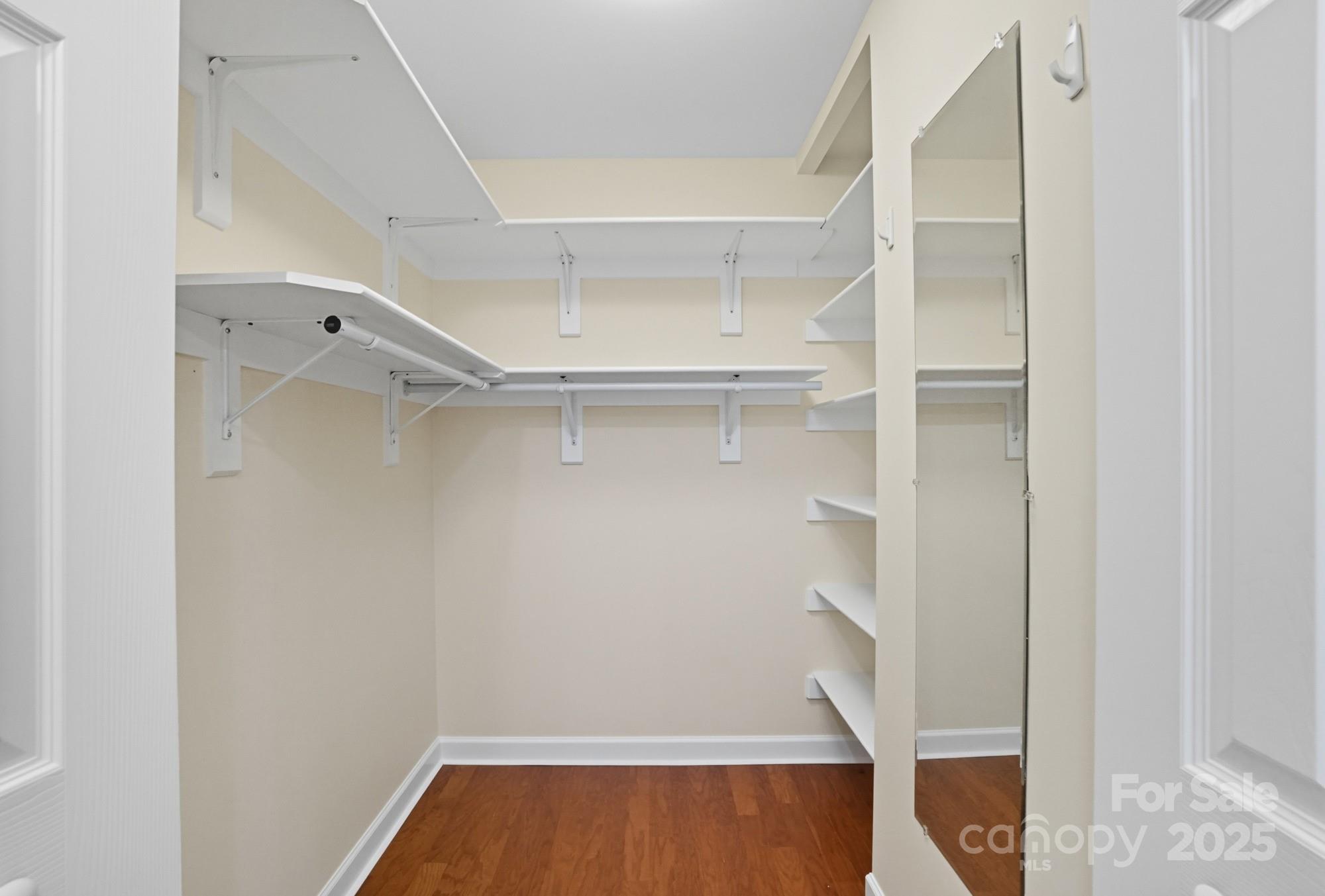 9221 N Vicksburg Park Court