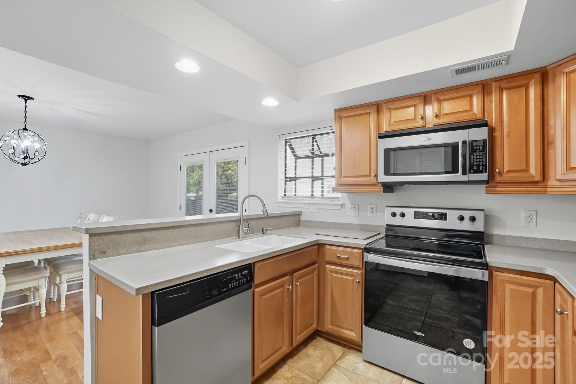 9221 N Vicksburg Park Court