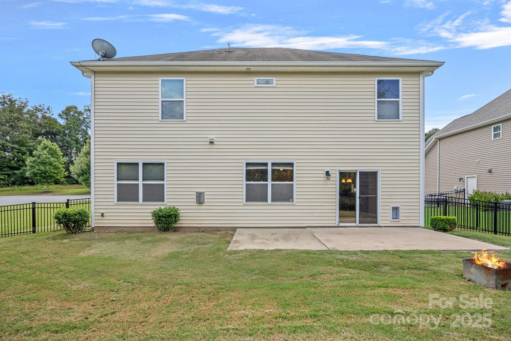 2079 Lakebridge Drive