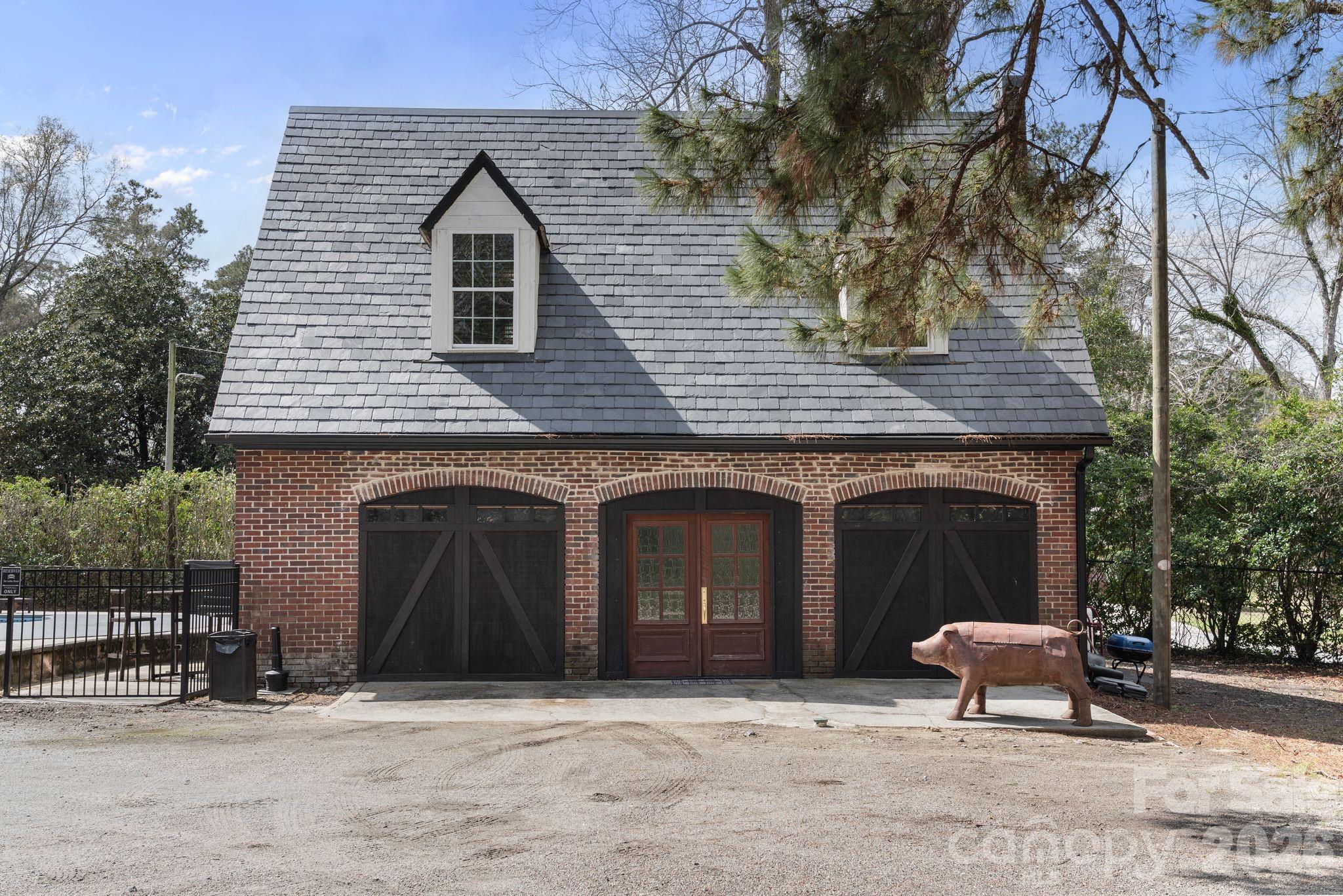 1503 Elm Street