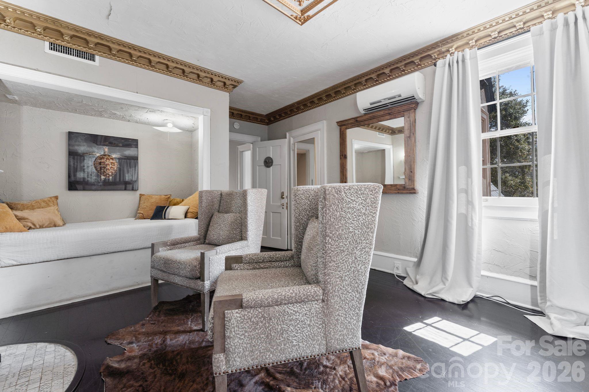 1503 Elm Street