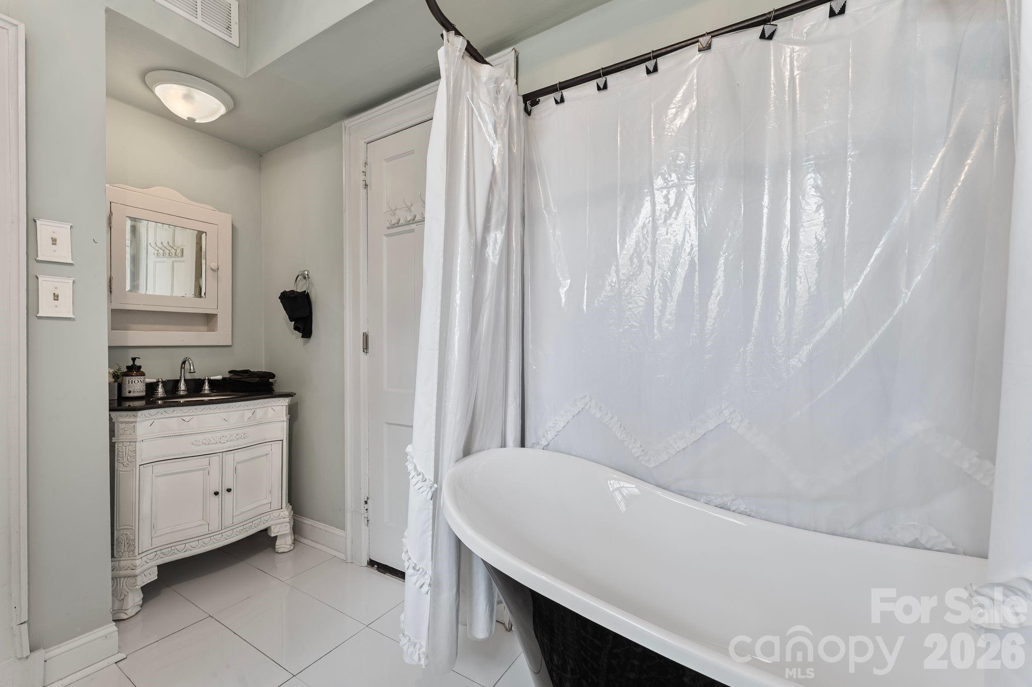1503 Elm Street