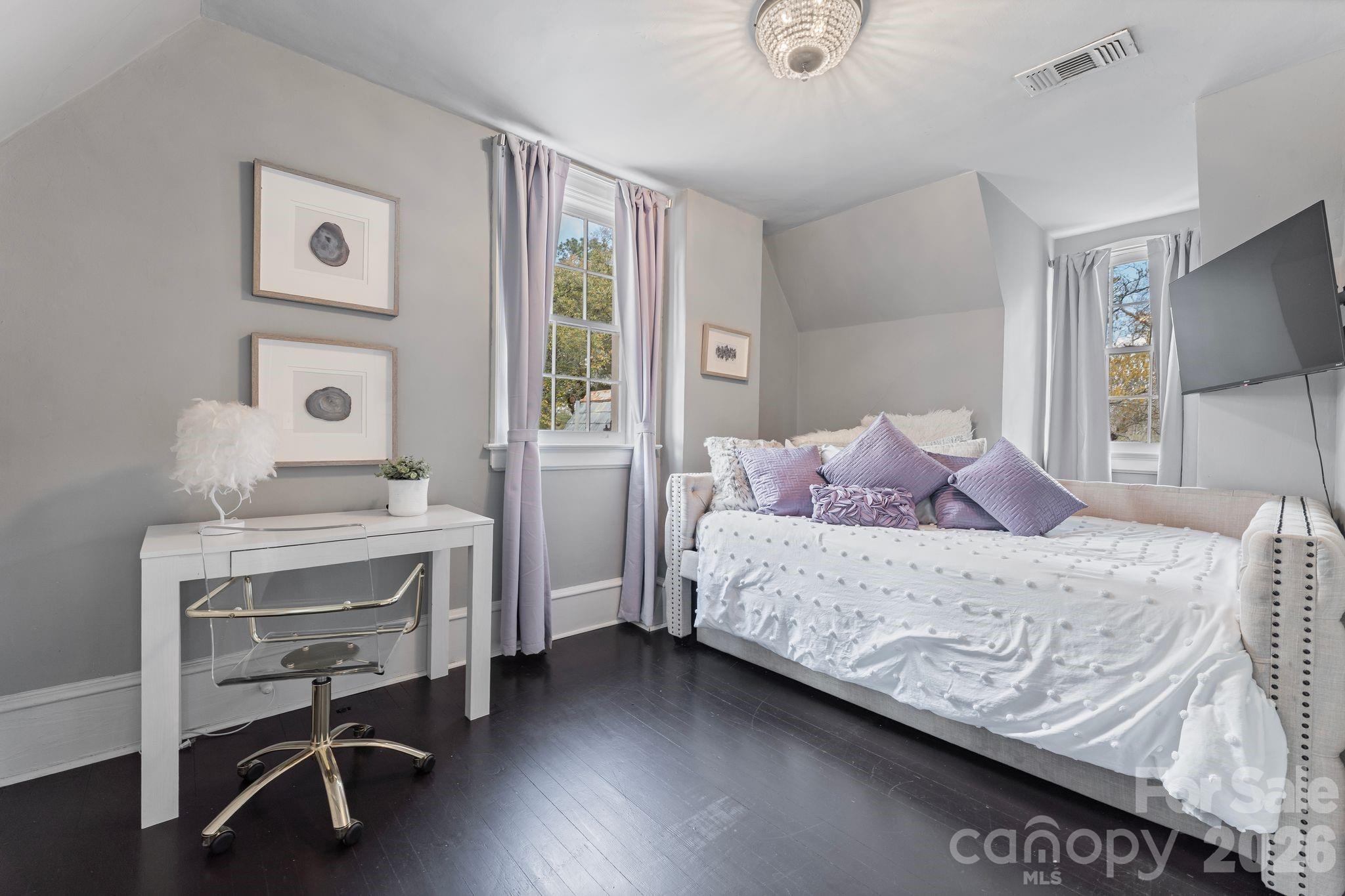 1503 Elm Street