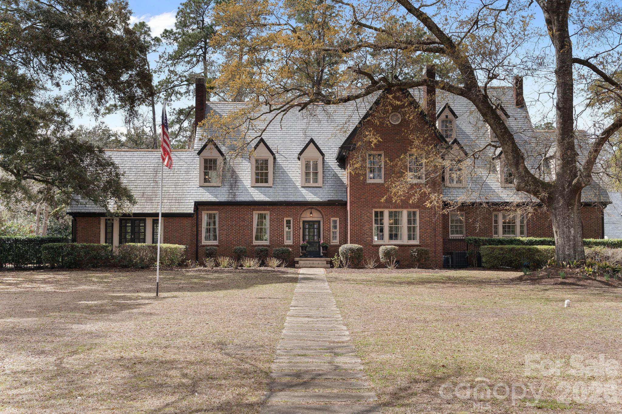 1503 Elm Street
