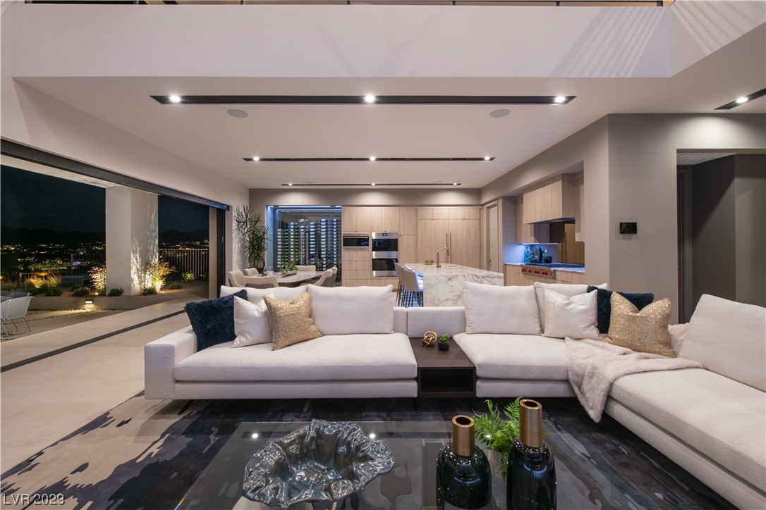 5 Falling Ridge Lane