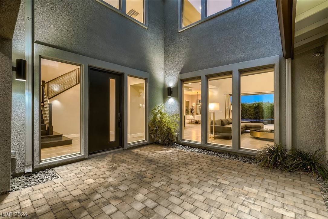 6802 Double Star Street