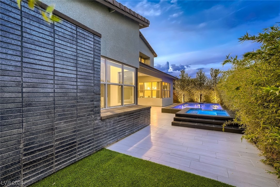 6802 Double Star Street