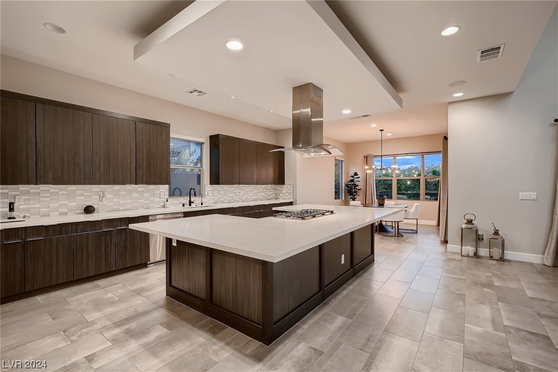 6802 Double Star Street