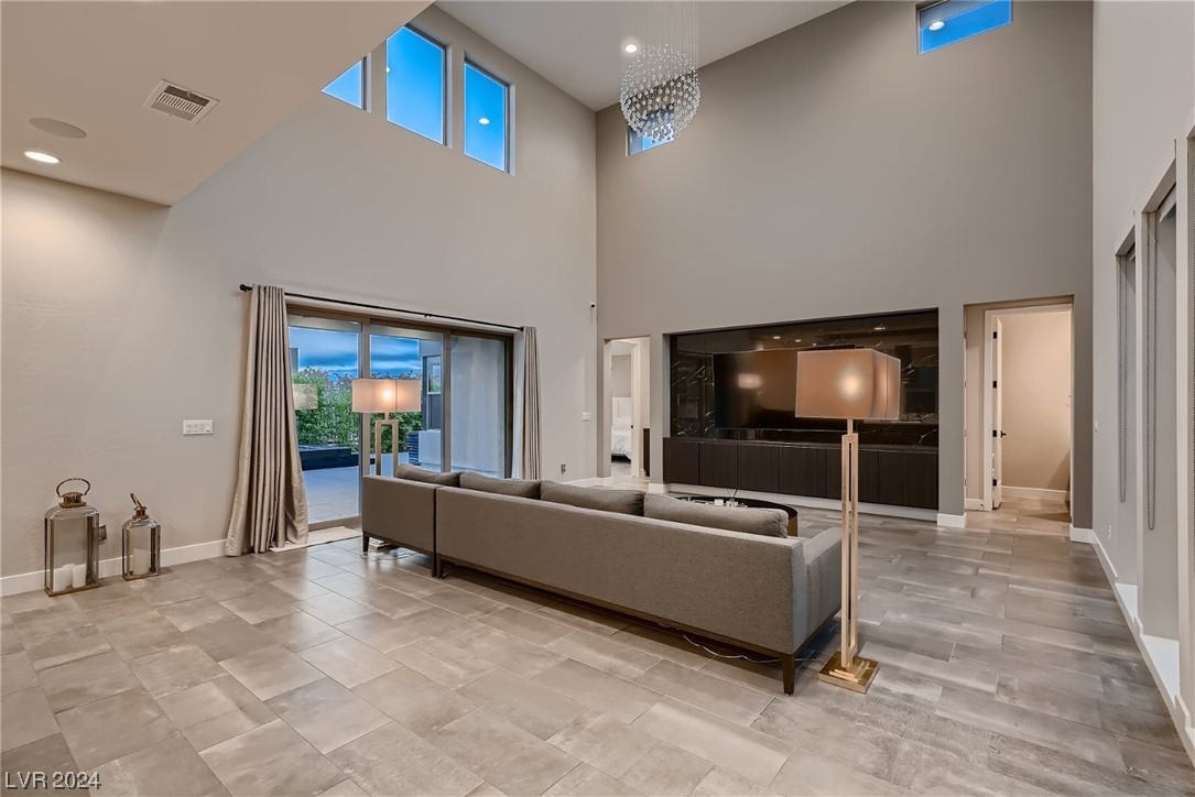 6802 Double Star Street