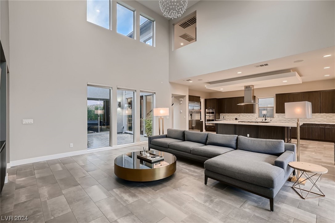 6802 Double Star Street