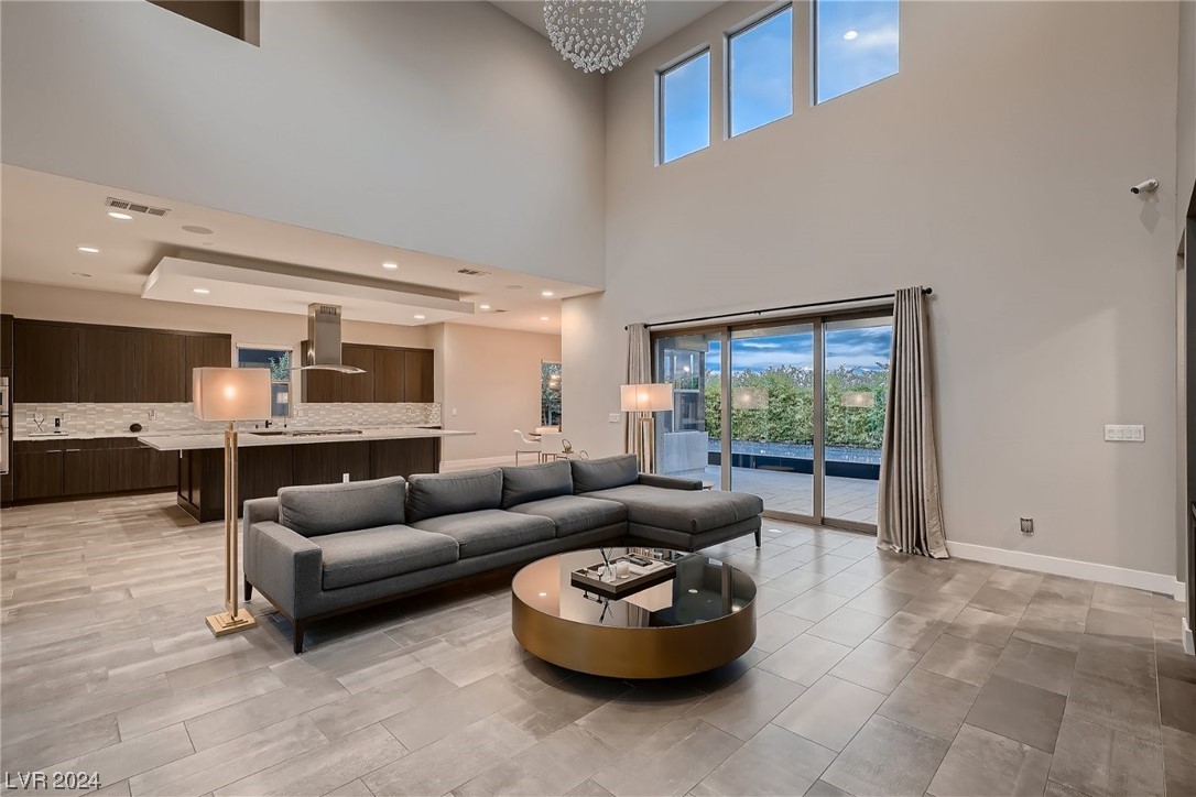 6802 Double Star Street