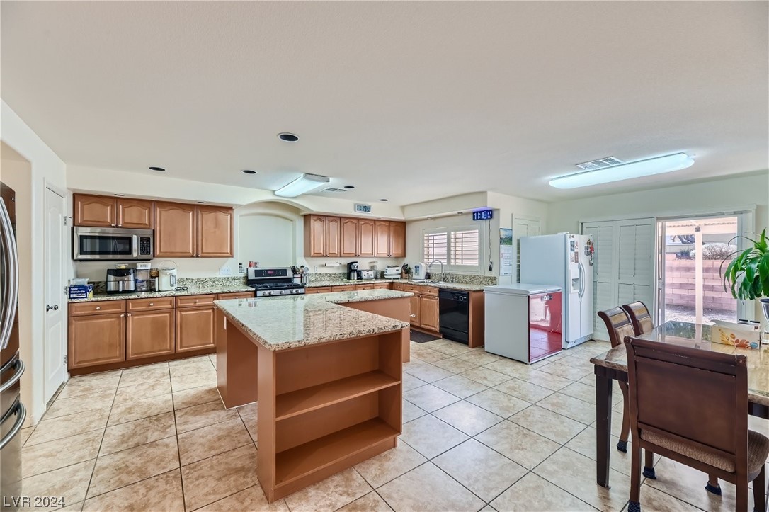 2657 French Roast Place