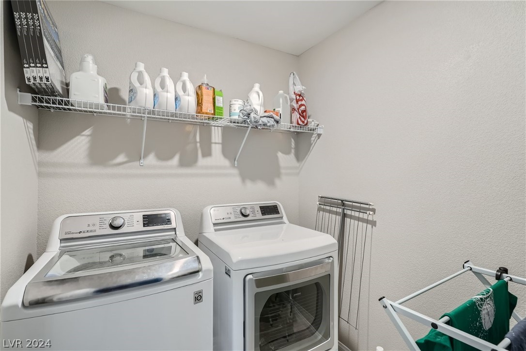 9277 Quartz Hills Avenue