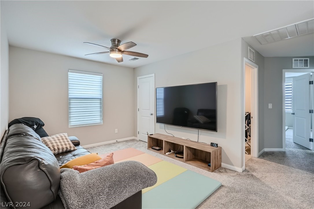 9277 Quartz Hills Avenue