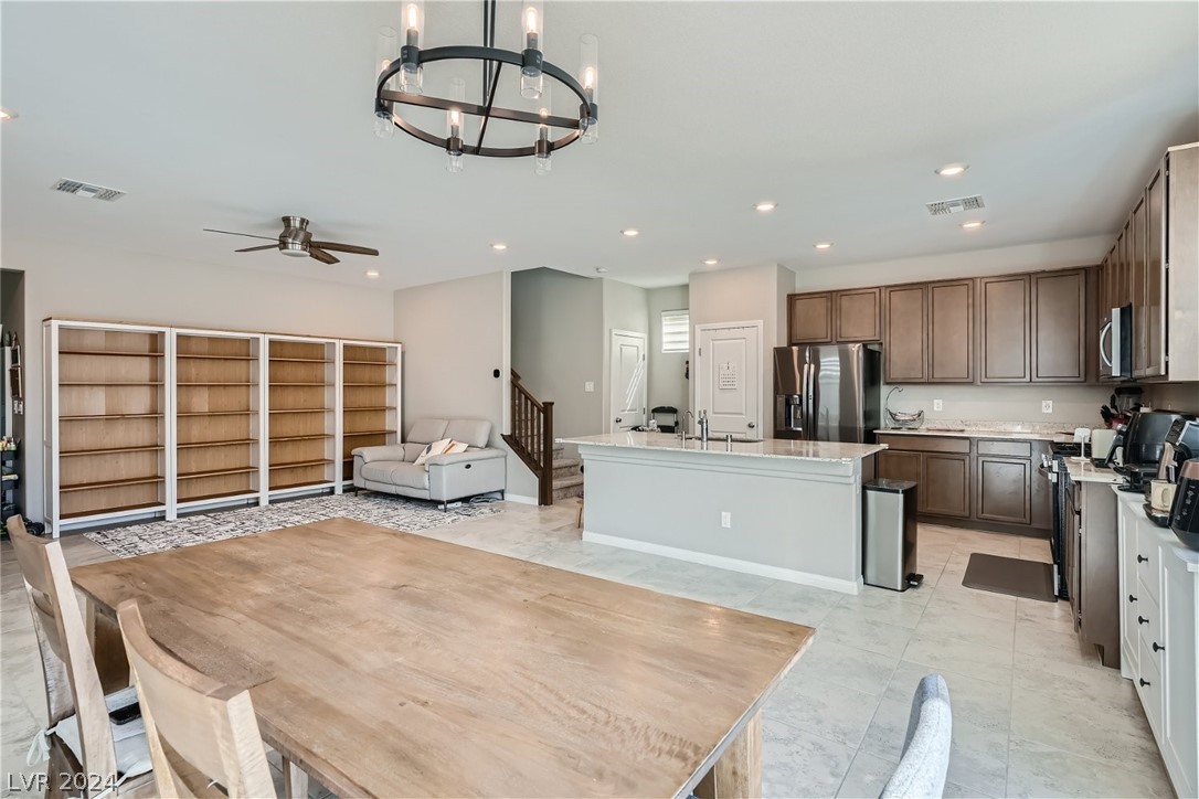 9277 Quartz Hills Avenue