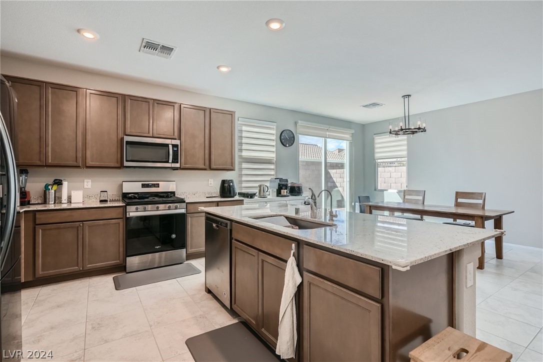 9277 Quartz Hills Avenue