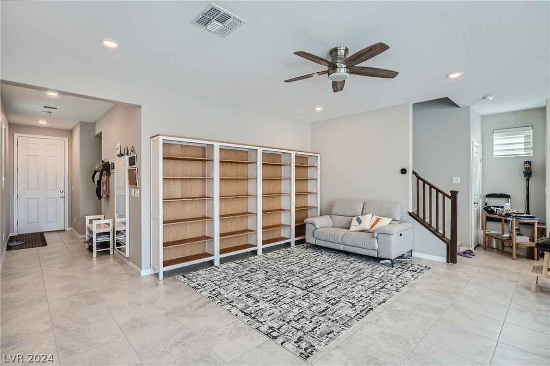 9277 Quartz Hills Avenue