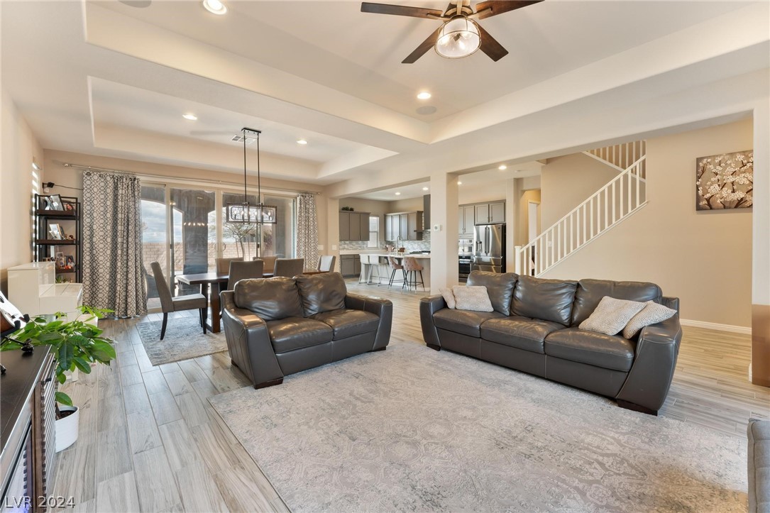 11851 Cogoleto Avenue