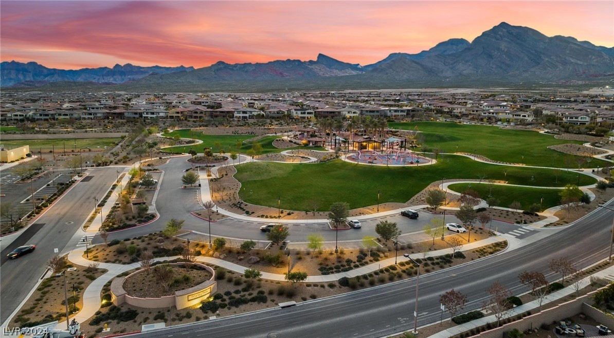 11851 Cogoleto Avenue