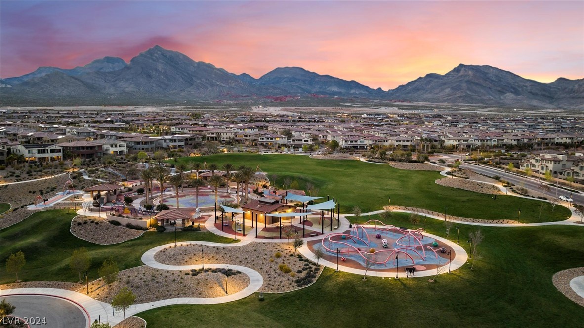 11851 Cogoleto Avenue