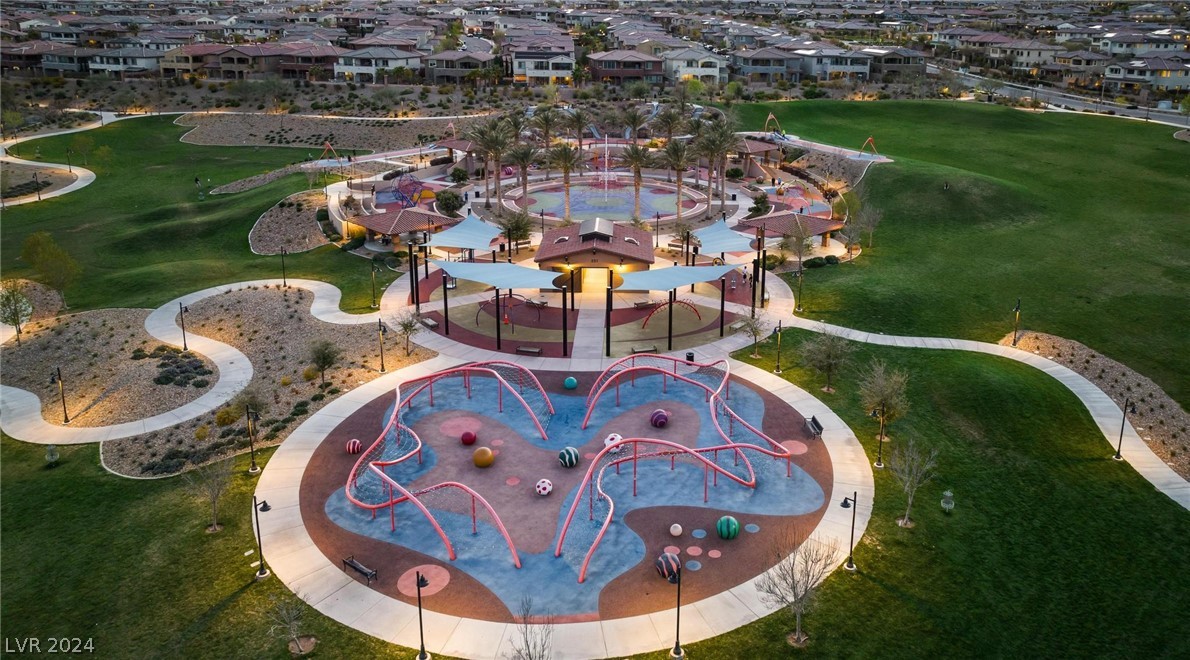 11851 Cogoleto Avenue