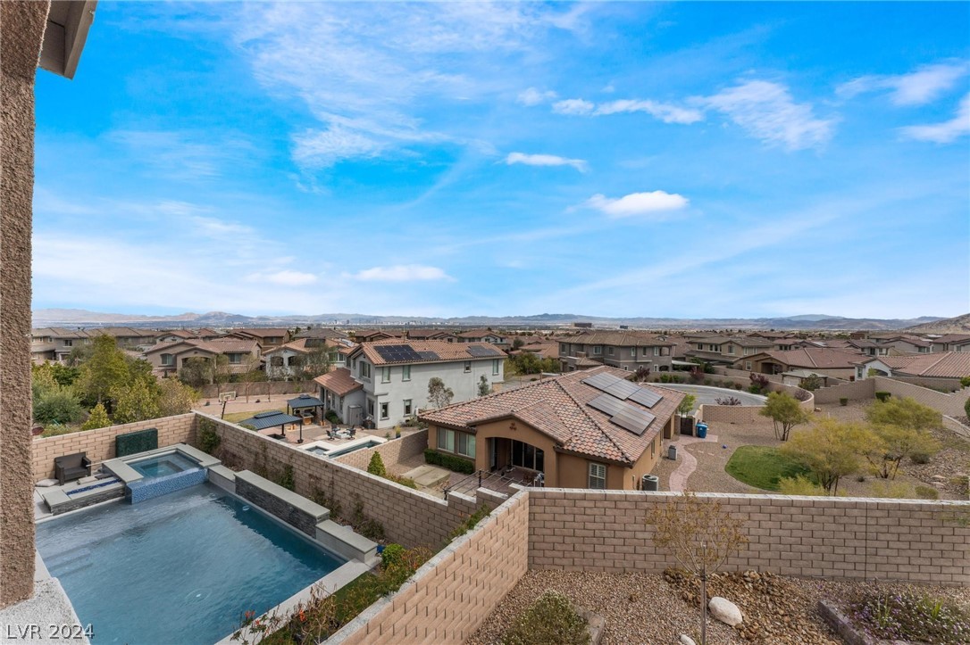 11851 Cogoleto Avenue