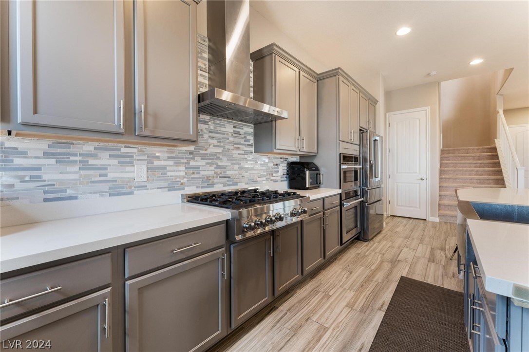 11851 Cogoleto Avenue