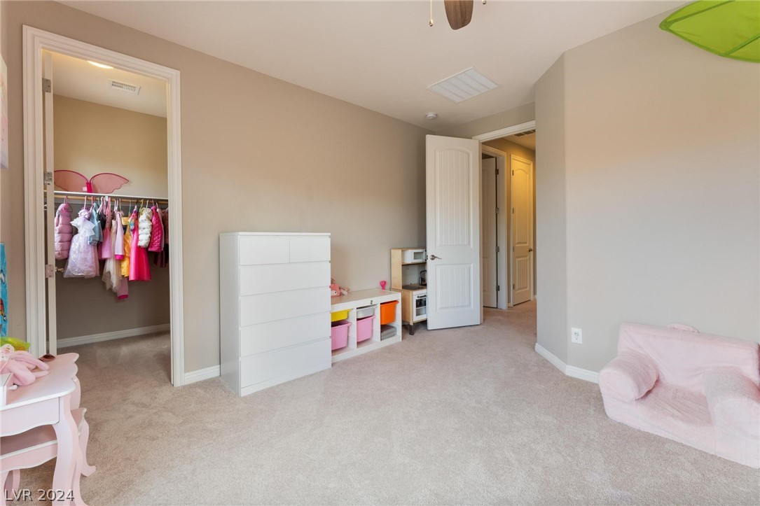 11851 Cogoleto Avenue