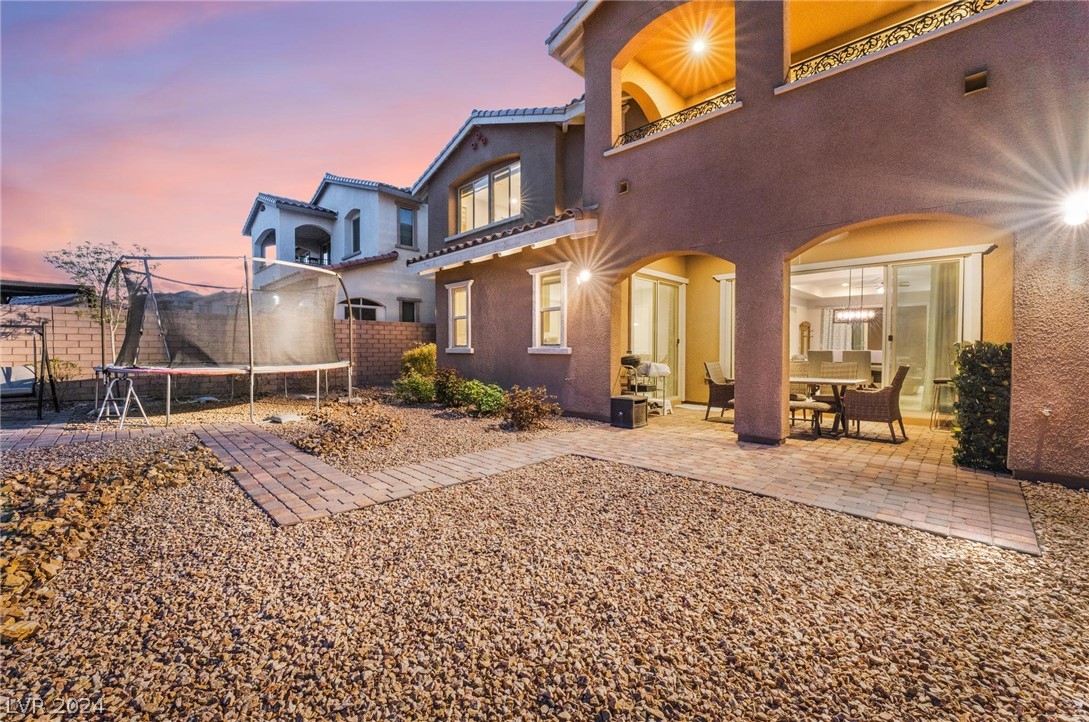 11851 Cogoleto Avenue