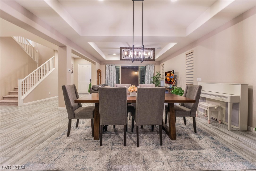 11851 Cogoleto Avenue