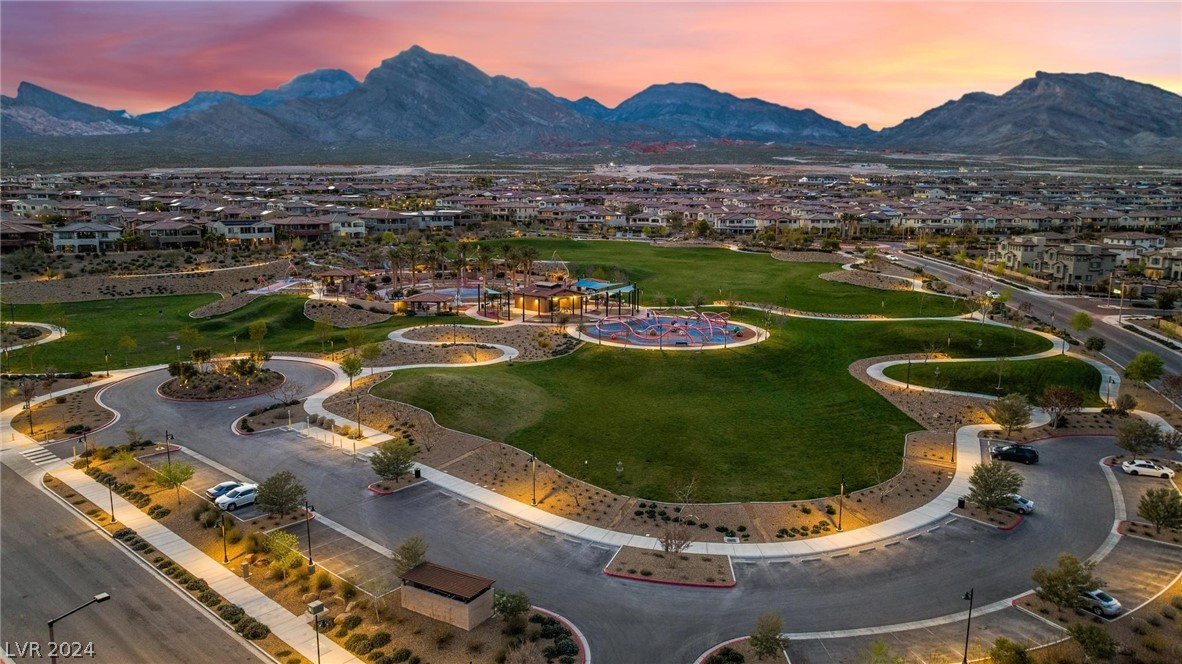 11851 Cogoleto Avenue