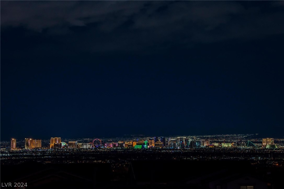 11851 Cogoleto Avenue