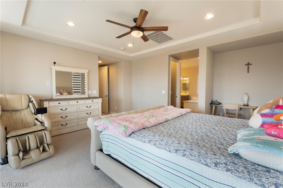 11851 Cogoleto Avenue