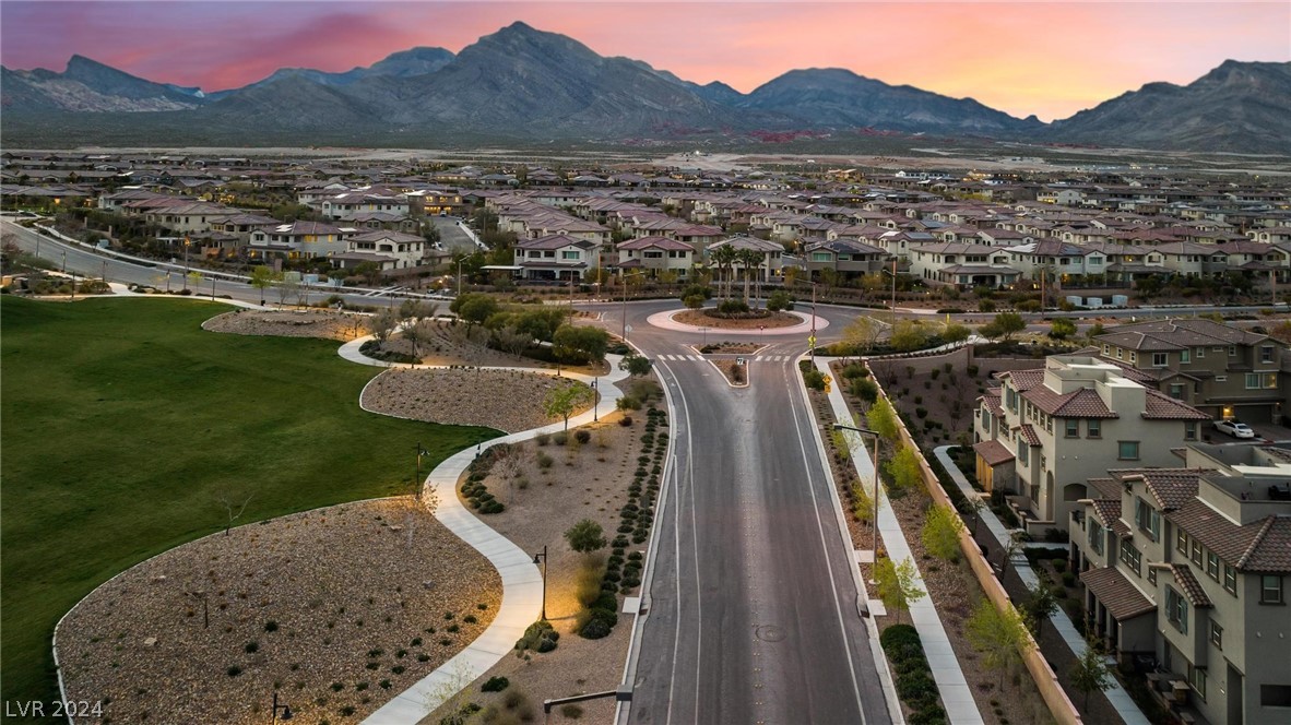 11851 Cogoleto Avenue