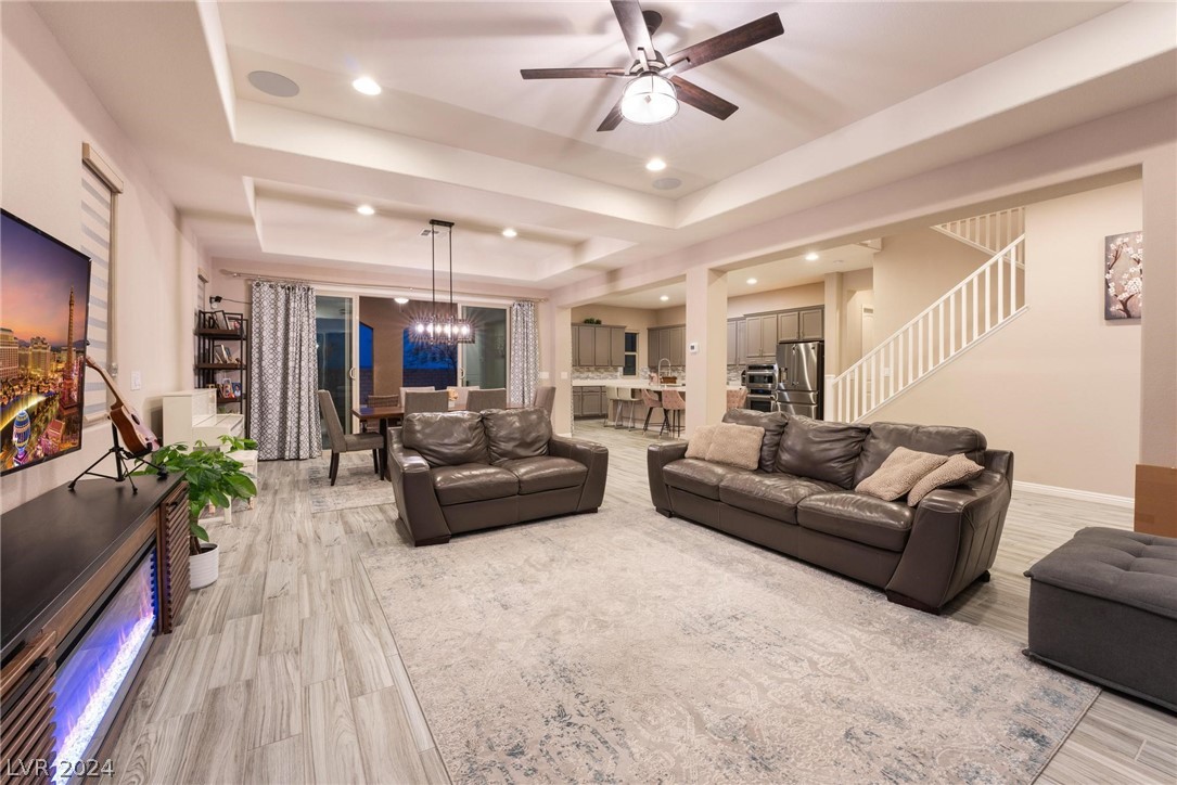 11851 Cogoleto Avenue