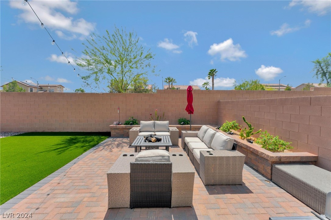 5809 Becklow Gardens Avenue