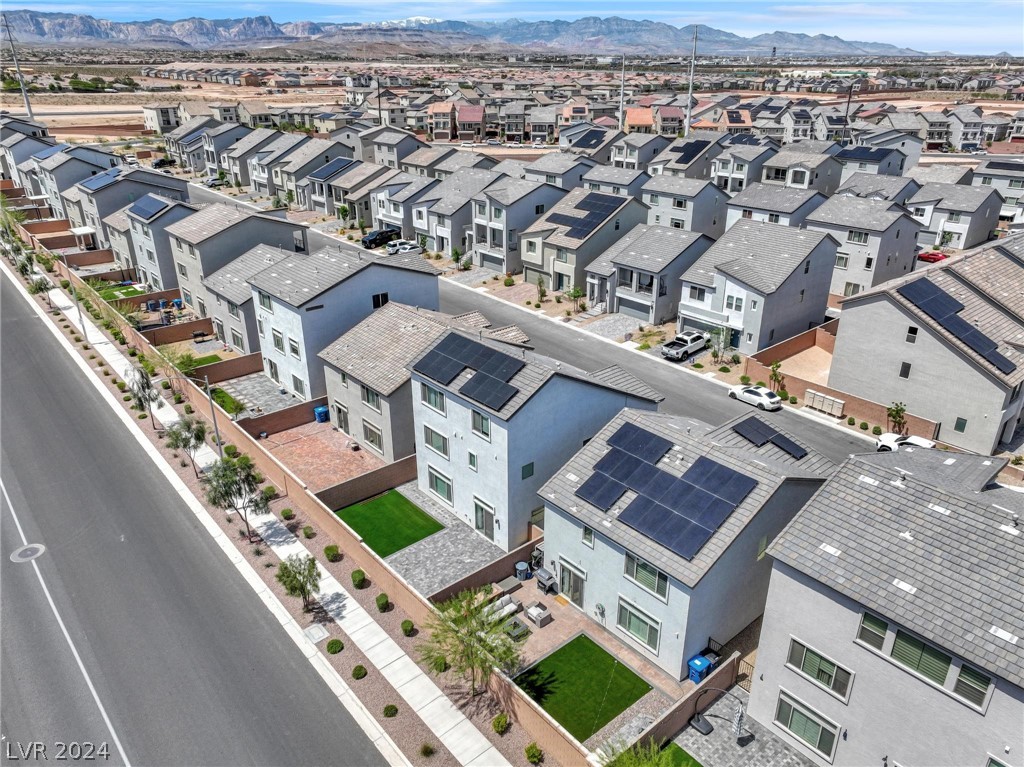 5809 Becklow Gardens Avenue