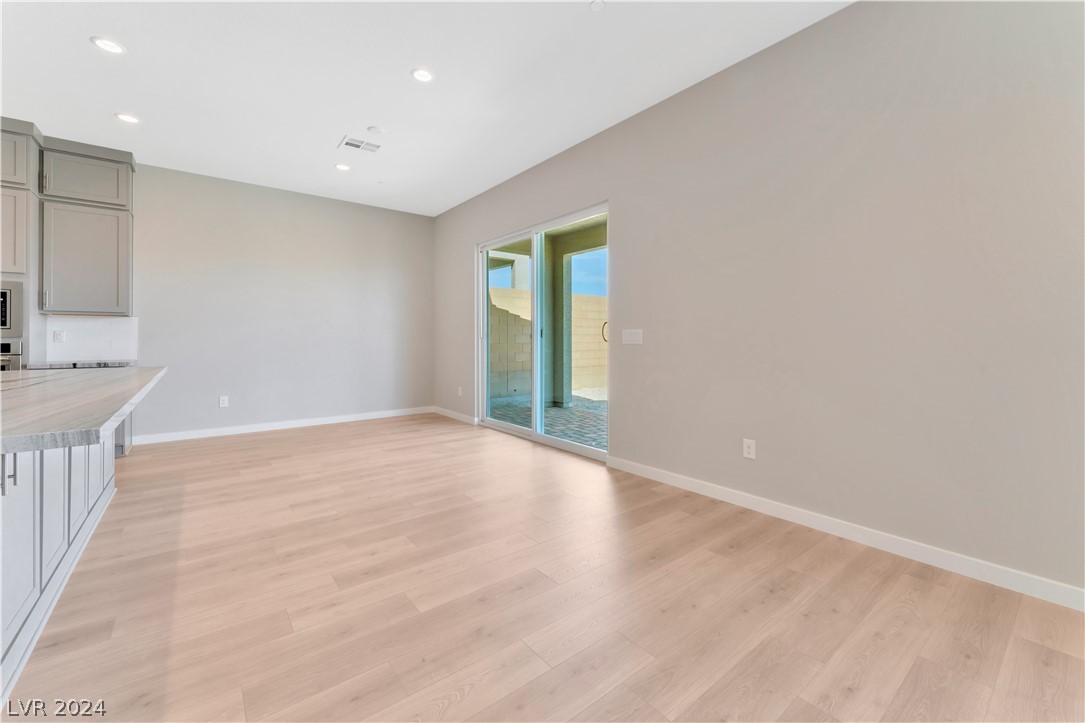 10434 Vista Argento Avenue