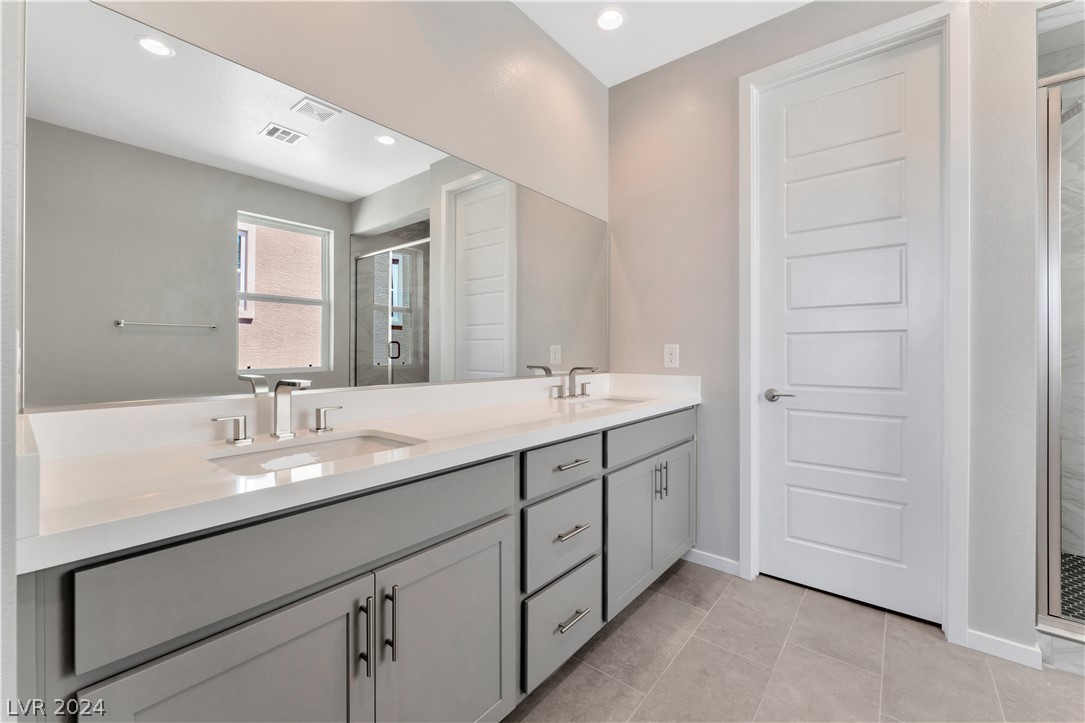 10434 Vista Argento Avenue