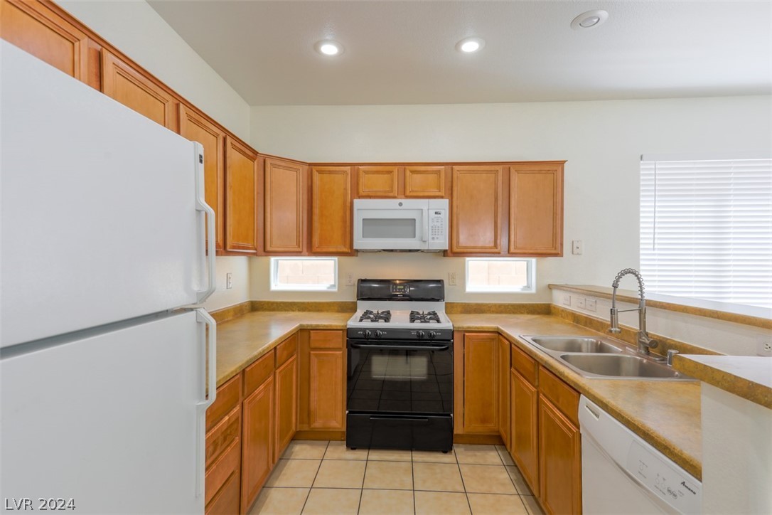 8605 NATURE SCENE Drive