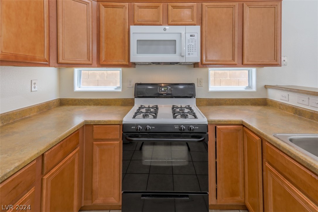 8605 NATURE SCENE Drive