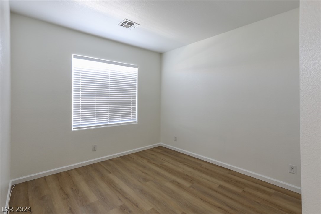 8605 NATURE SCENE Drive