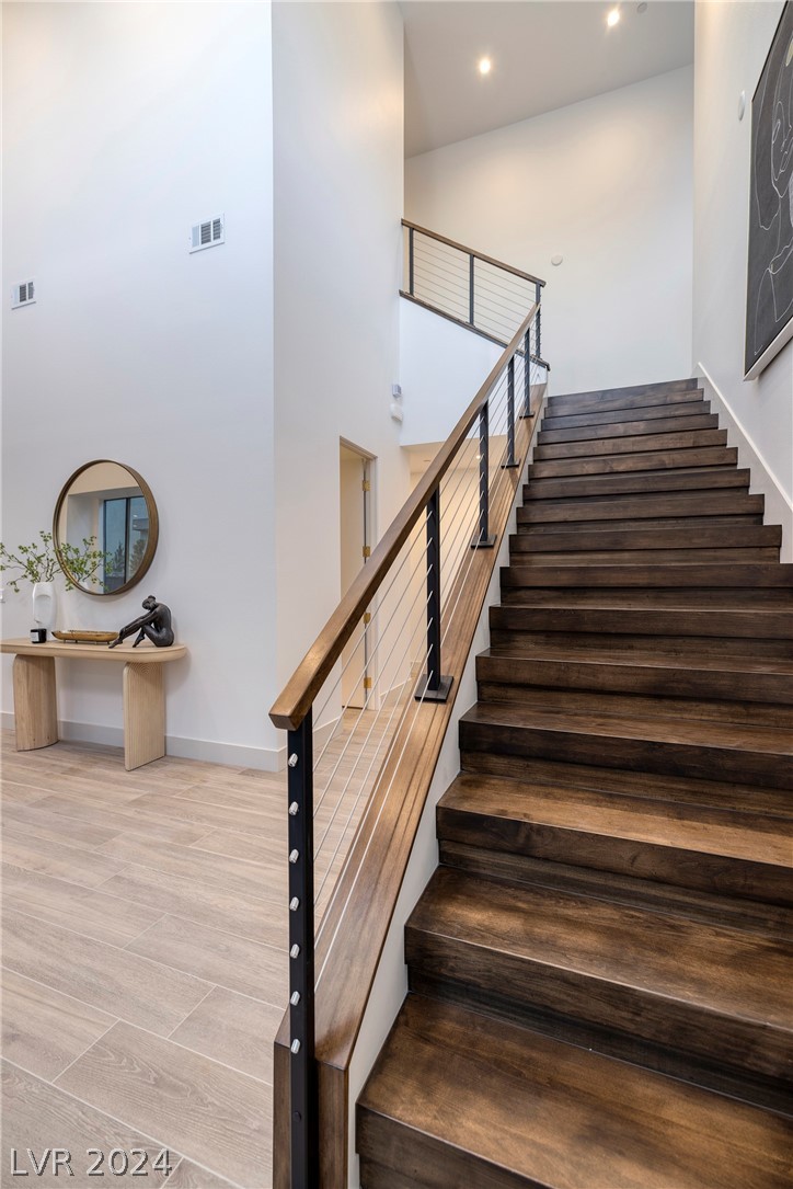 607 Overlook Rim Drive