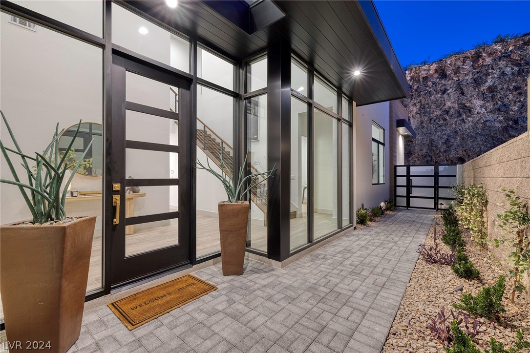 607 Overlook Rim Drive