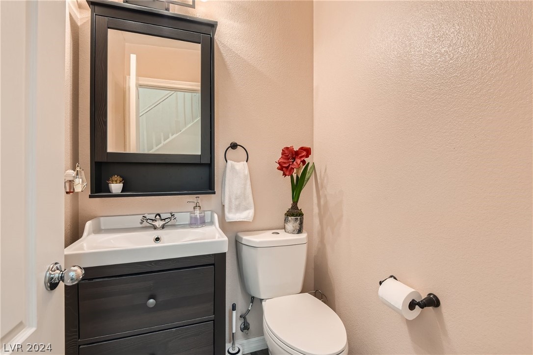 5099 Auburn Skyline Avenue