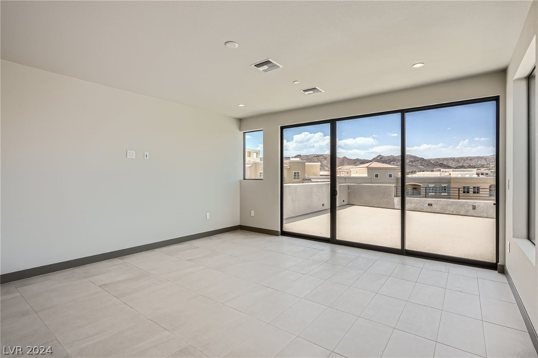 18 Promenade Isle Lane