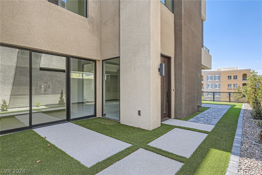 18 Promenade Isle Lane