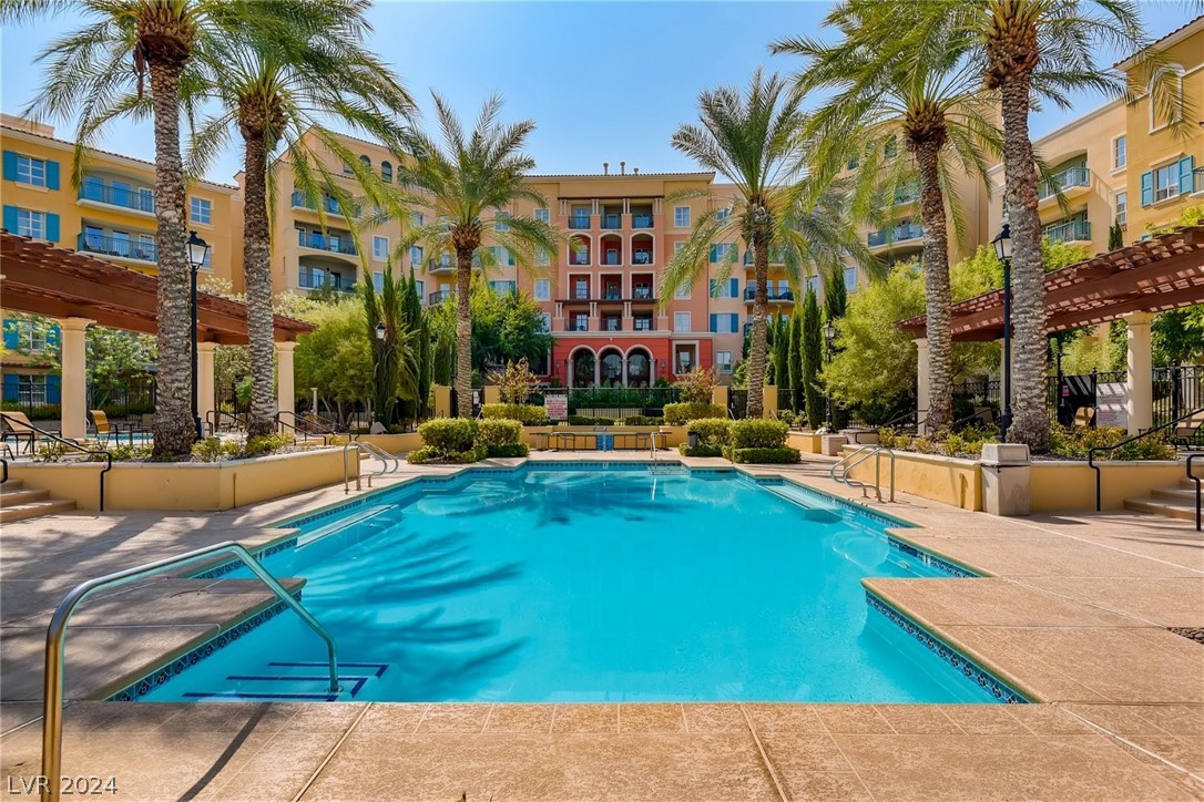 18 Promenade Isle Lane